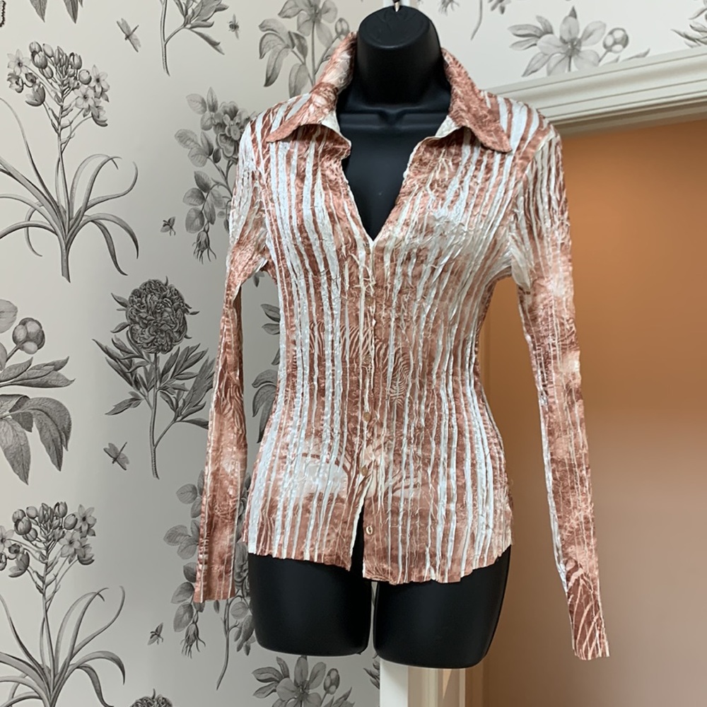 Bronze white stretchy top
